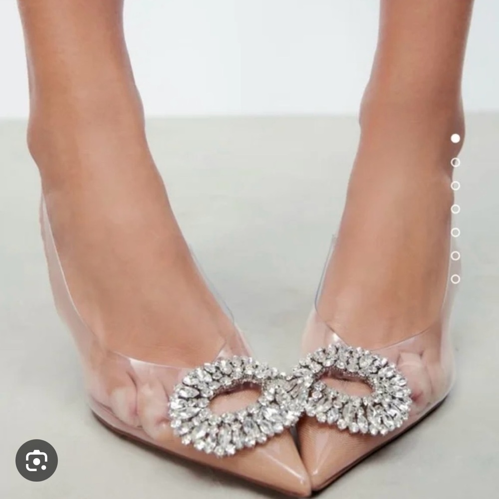 Elegant Tan Women's Shoes with Crystal Embellishment